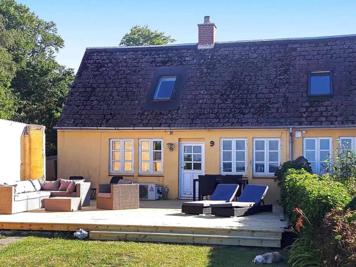 4 Person Holiday Home In 班霍尔姆 外观 照片